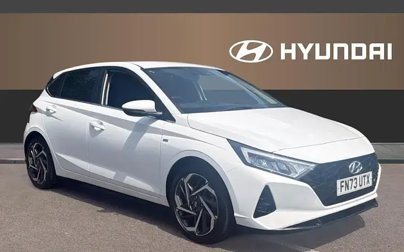 Used Hyundai i20 Premium 101 HP (74 kW) 2023 Hatchback