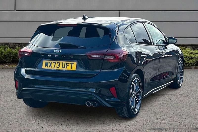 Used Ford Focus ST-Line X 123 HP (90 kW) 2023 Black Hatchback