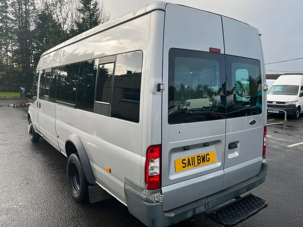 Used Ford Transit 115 HP (84 kW) 2011 Red Sedan