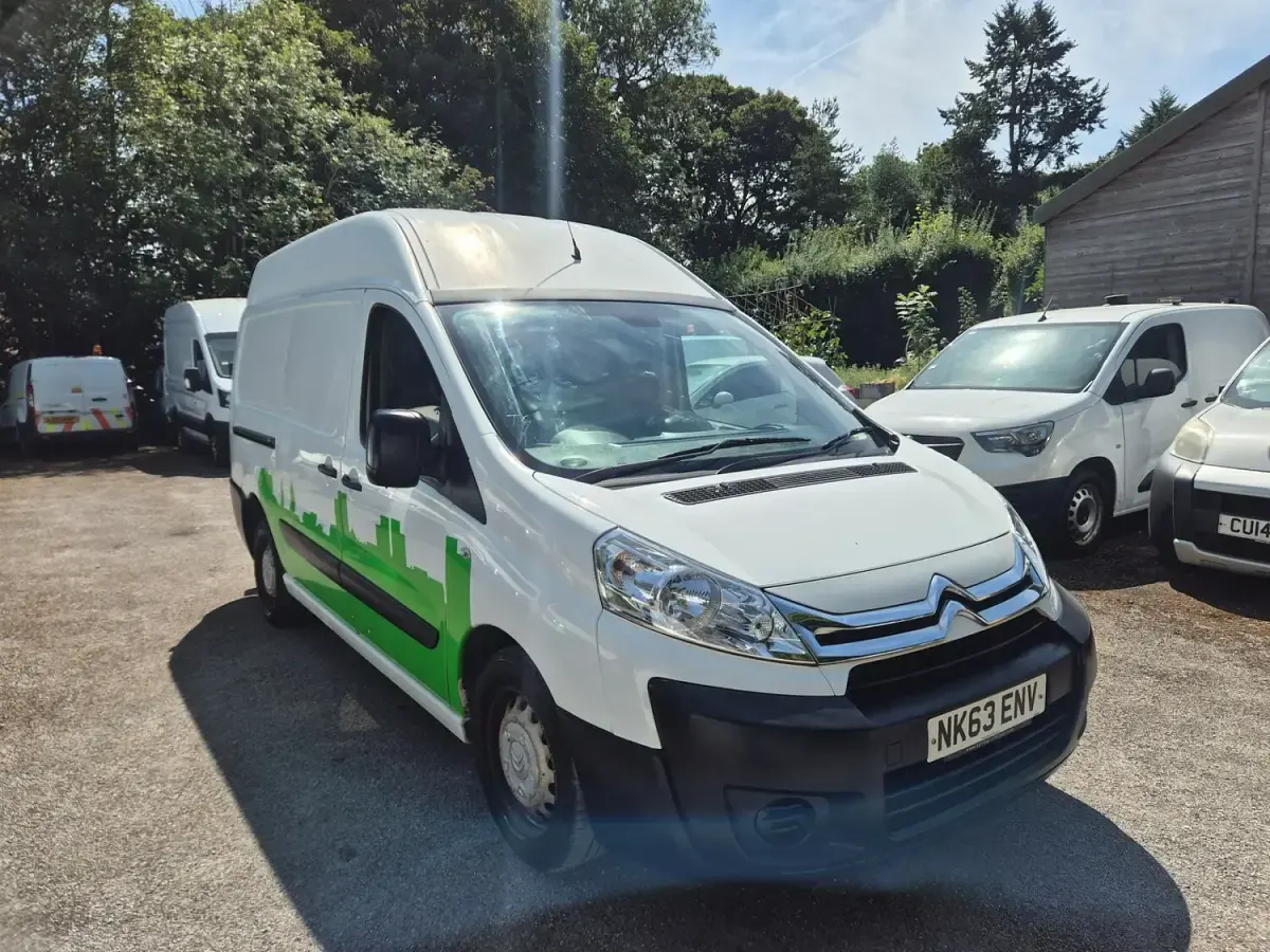 Used Citroën Dispatch 95 HP (69 kW) 2013 White MPV