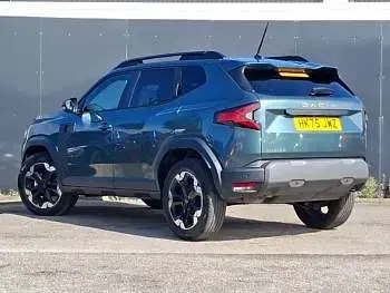 Used Dacia Duster Extreme 130 HP (95 kW) 2025 Green SUV