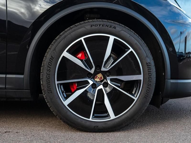 Used Porsche Macan 380 kW (517 HP) 2024 Black SUV