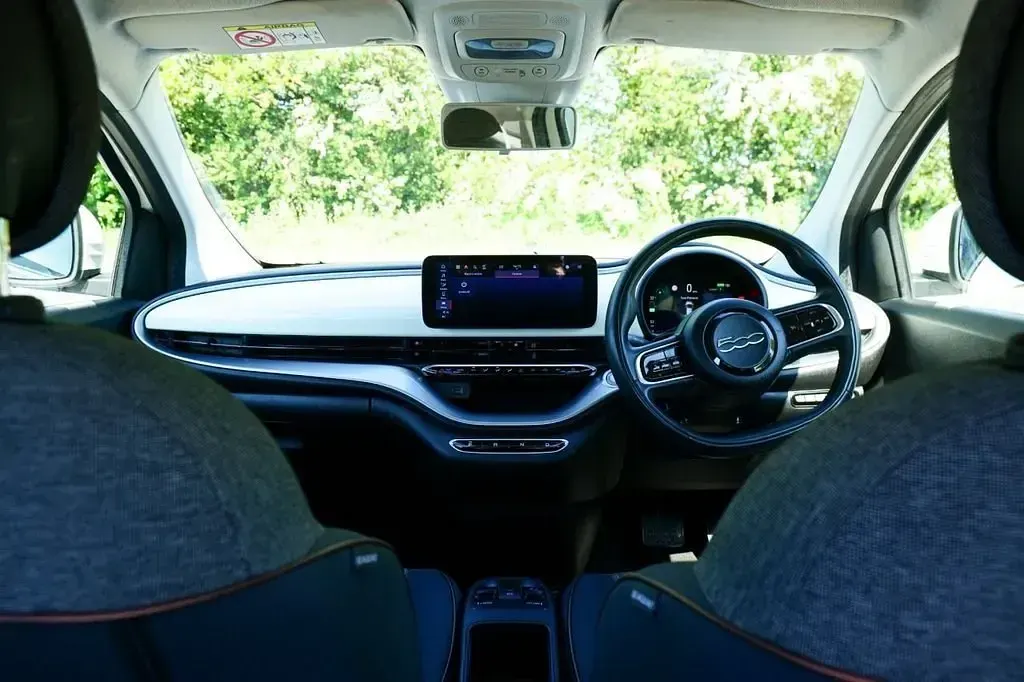 Usado Fiat 500e Icon 86 kW (118 HP) 2022 Branco Citadino