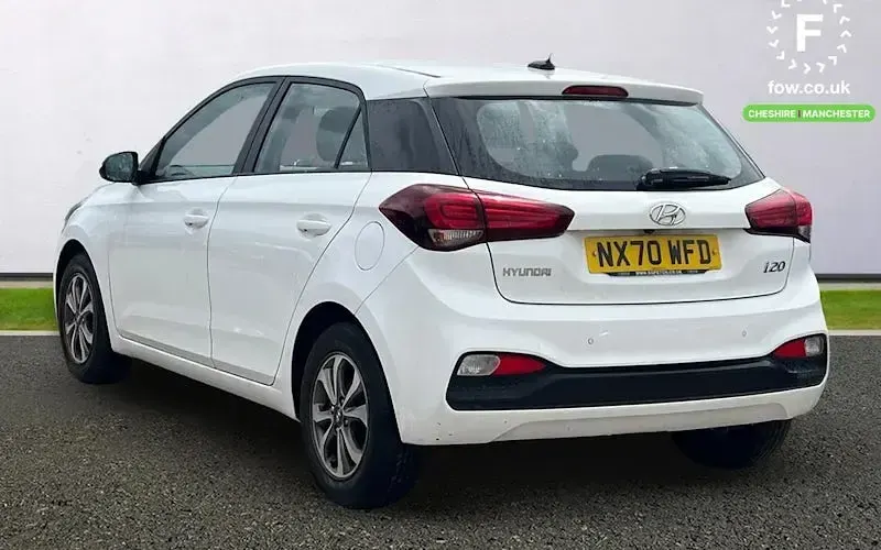 Used Hyundai i20 SE 84 HP (61 kW) 2020 White Hatchback