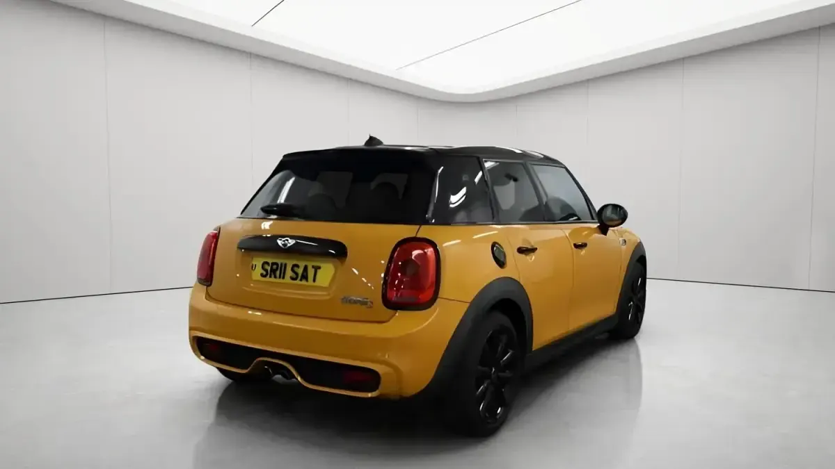 Usado Mini Cooper S Hatch 192 HP (141 kW) 2015 Laranja Citadino