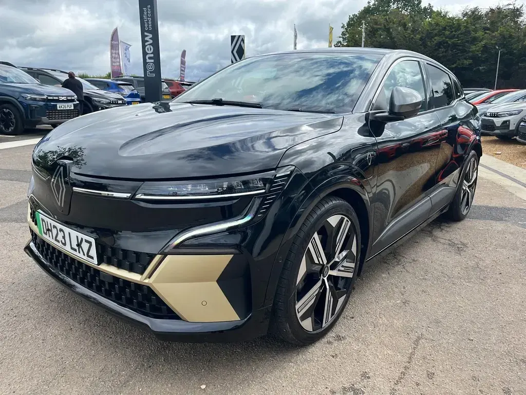 Used Renault Megane E-Tech 60 kW (82 HP) 2023 Hatchback