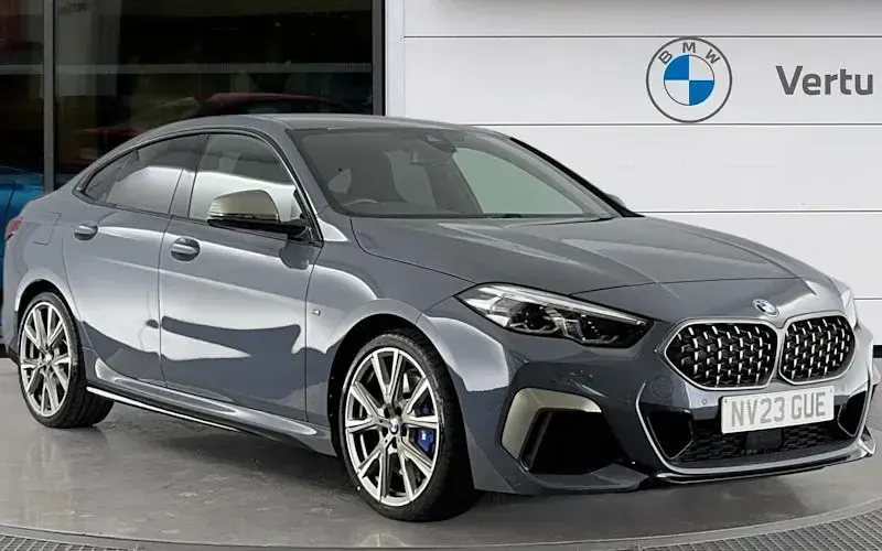 Begagnad BMW M235 Shadowline 306 HK (225 kW) 2023 Sportkupé