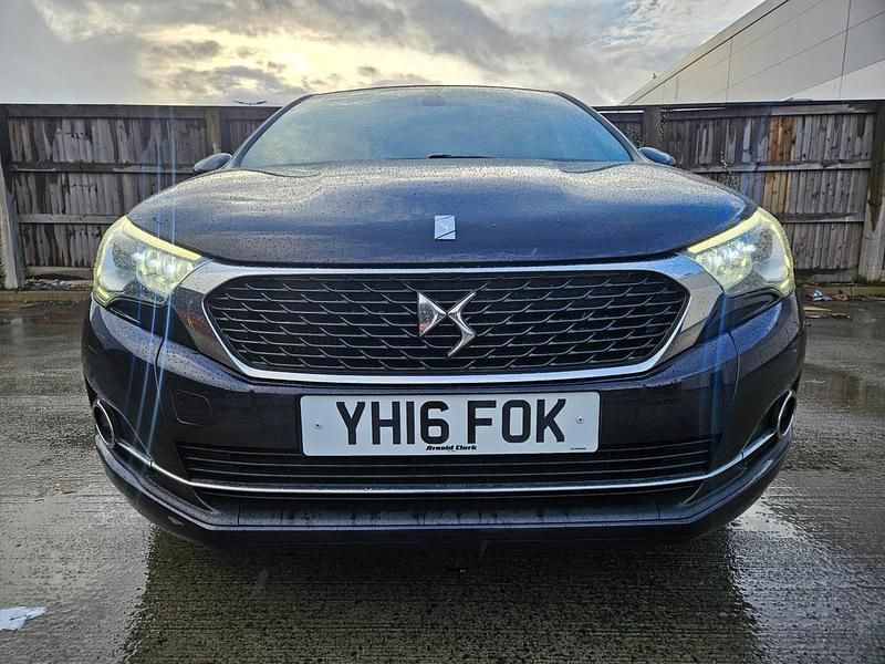 Used DS Automobiles DS4 Prestige 120 HP (88 kW) 2016 Blue Hatchback