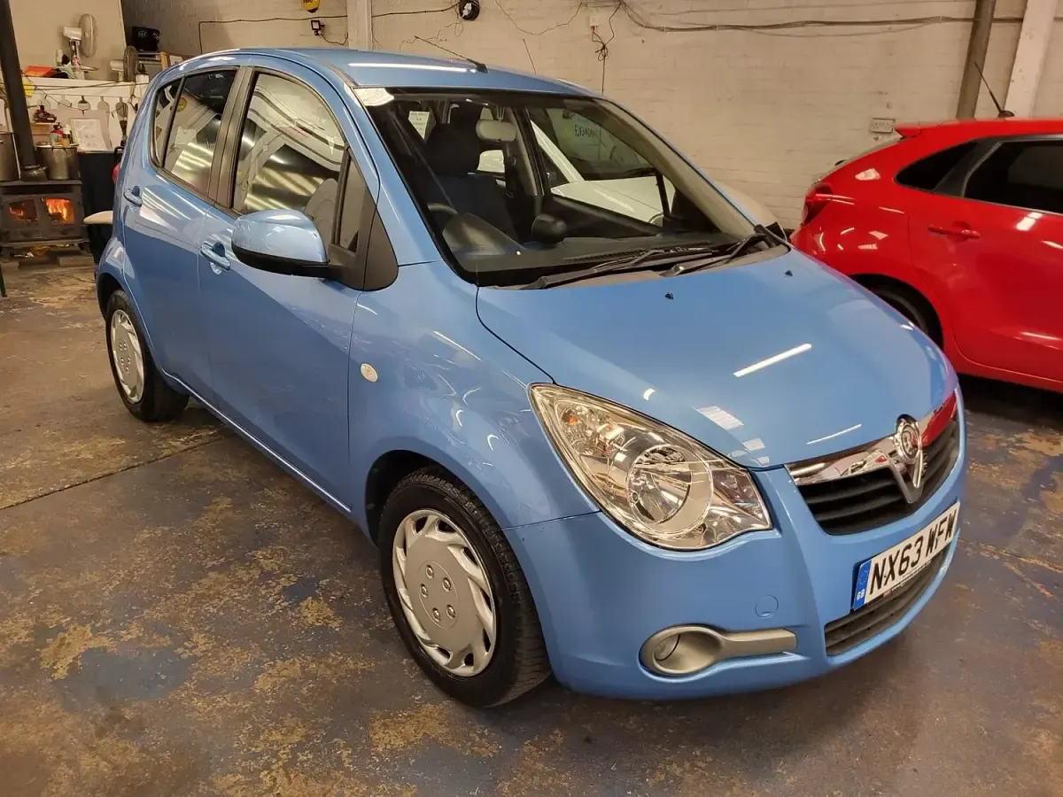Used Vauxhall Agila S 93 HP (68 kW) 2013 Blue MPV