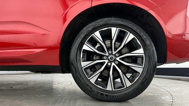 Used Volvo XC60 Plus 194 HP (142 kW) 2023 SUV