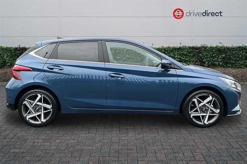 New Hyundai i20 Premium 100 HP (73 kW) 2025 Blue Hatchback