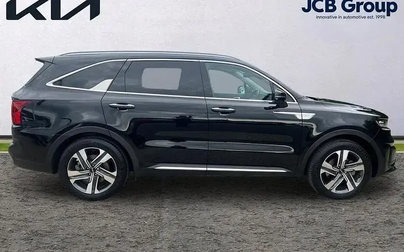 Used Kia Sorento Vision 230 HP (169 kW) 2024 Black SUV