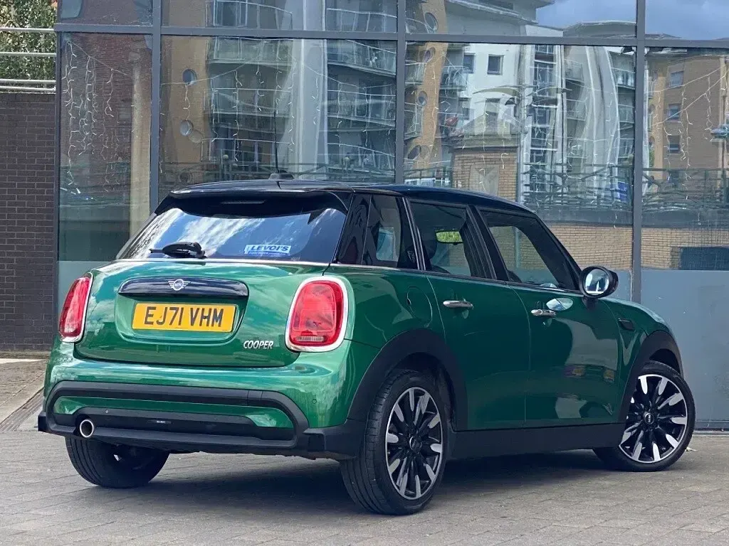 Used Mini Cooper Exclusive 2021 Green Hatchback