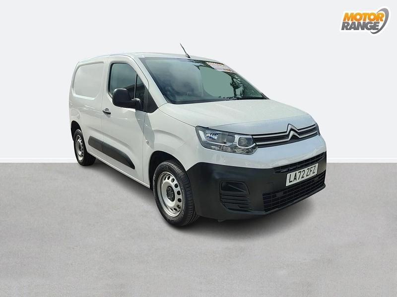 White Used 2022 Citroën Berlingo MPV | £11,295 (Fair price) - Image 1/4