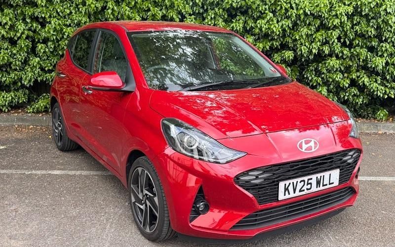Used Hyundai i10 Premium 79 HP (58 kW) 2025 Dragon red Hatchback