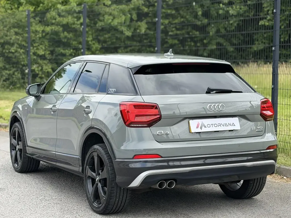 Used Audi Q2 Design 150 HP (110 kW) 2017 Grey SUV