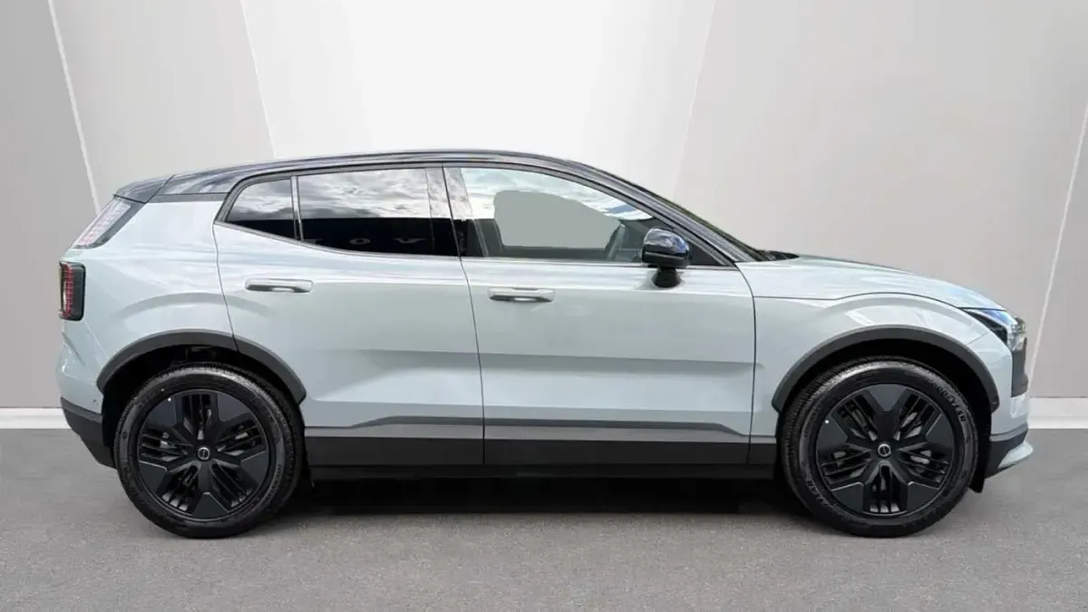 New Volvo EX30 Performance 314 kW (428 HP) 2026 SUV