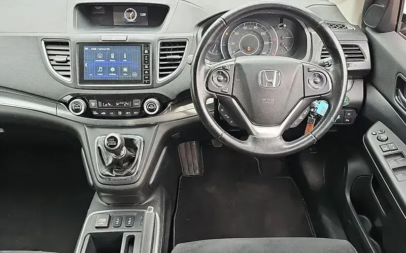 Used Honda CR-V SR 120 HP (88 kW) 2016 Red SUV