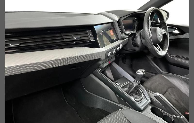 Used Audi A1 S-Line 113 HP (83 kW) 2019 Green SUV