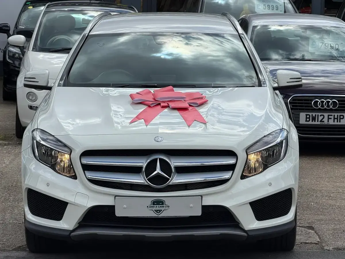 Used Mercedes GLA200 AMG line 136 HP (100 kW) 2015 White SUV