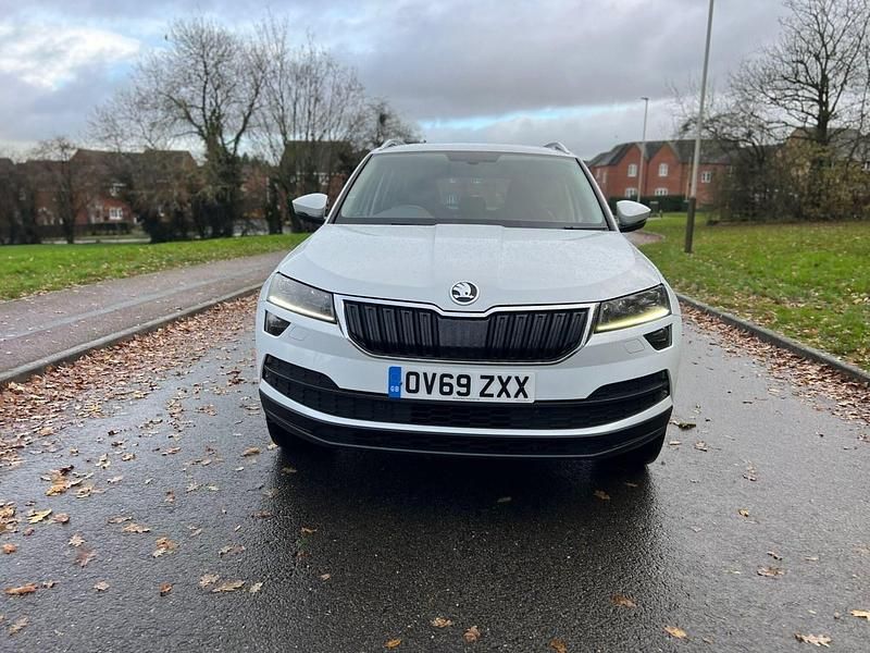 Used Skoda Karoq SE L 115 HP (84 kW) 2019 White SUV