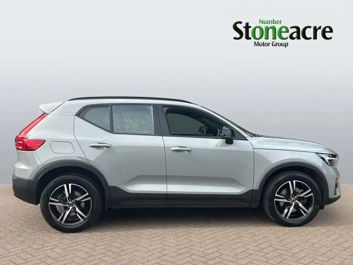 Used Volvo XC40 Plus 161 HP (118 kW) 2023 Grey SUV