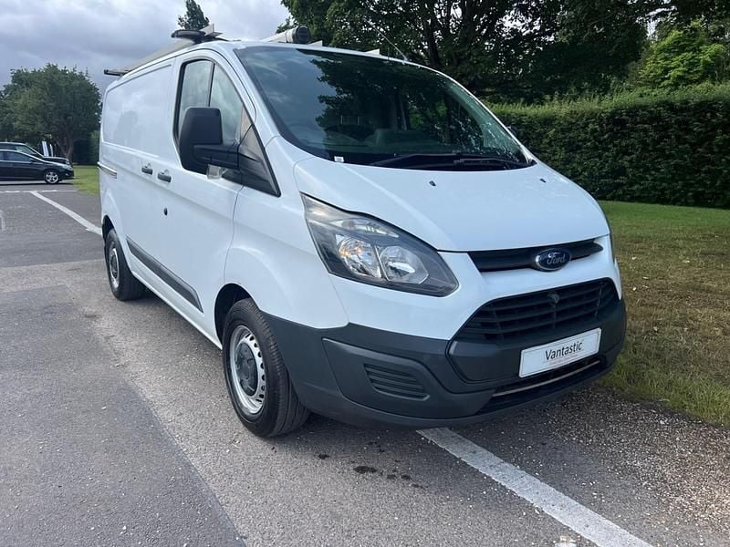 White Used 2017 Ford Transit Custom Van | £7,550 (Super price) - Image 1/4