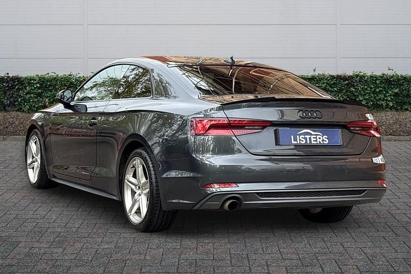 Usado Audi A5 S-Line 2018 Cinzento Coupé