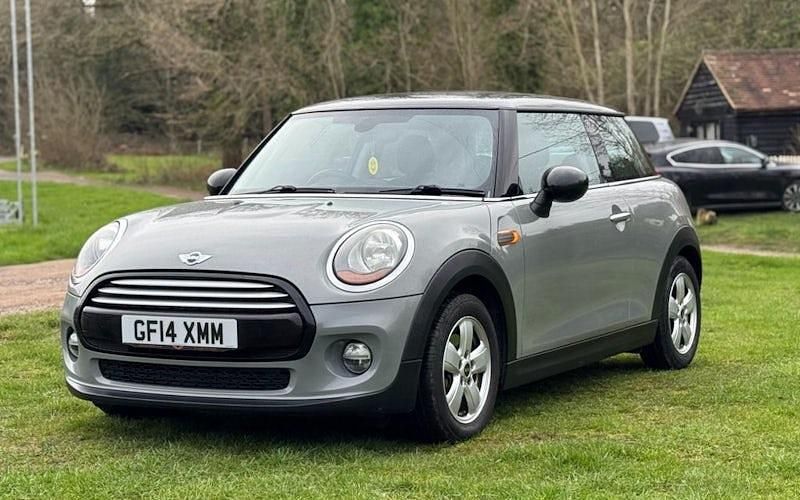 Begagnad Mini Cooper Hatch 136 HK (100 kW) 2017 Halvkombi