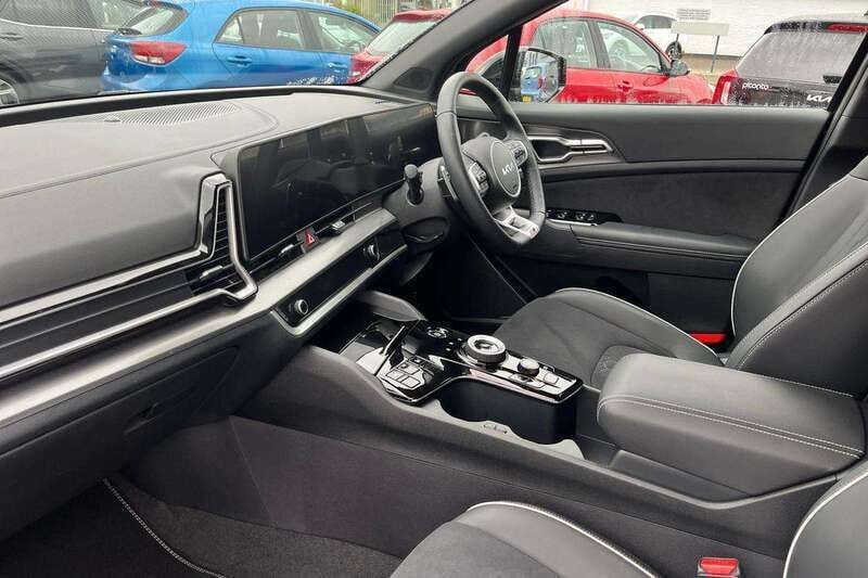Image 2/4