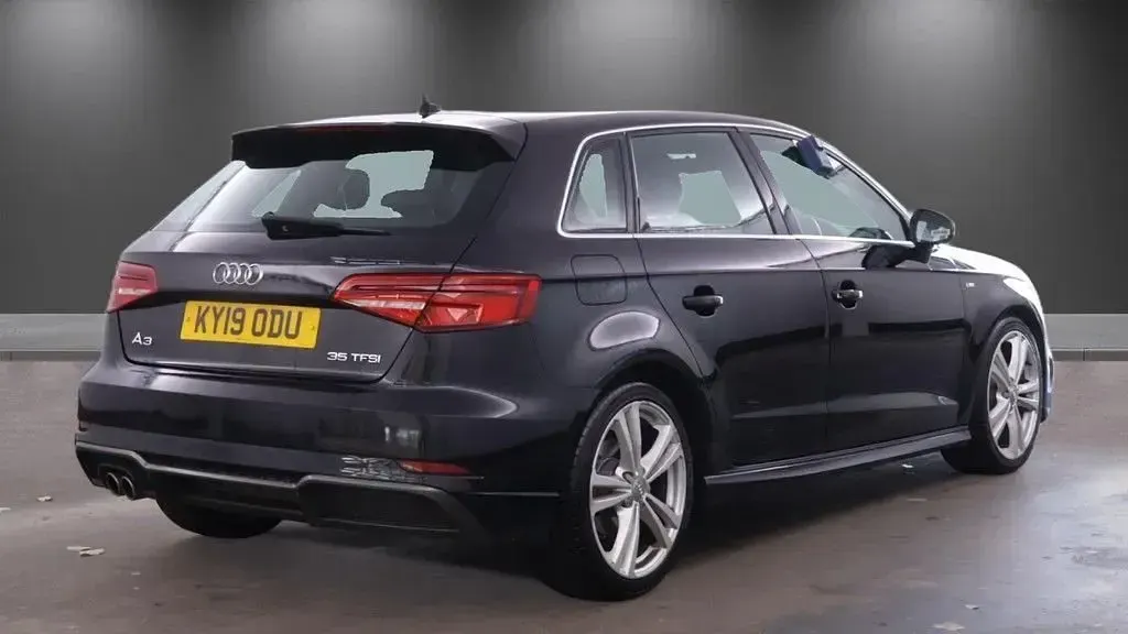 Used Audi A3 Sportback S-Line 150 HP (110 kW) 2019 Black Hatchback