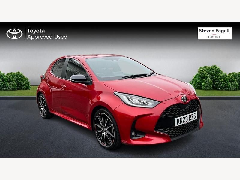 Used Toyota Yaris Hybrid Sport 2023 Red Hatchback