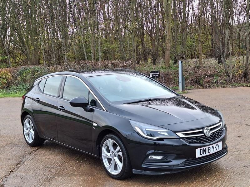 Black Used 2018 Vauxhall Astra SRi Hatchback | £5,195 (Super price) - Image 1/3