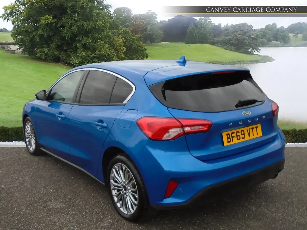 Used Ford Focus Titanium X 120 HP (88 kW) 2019 Blue Hatchback