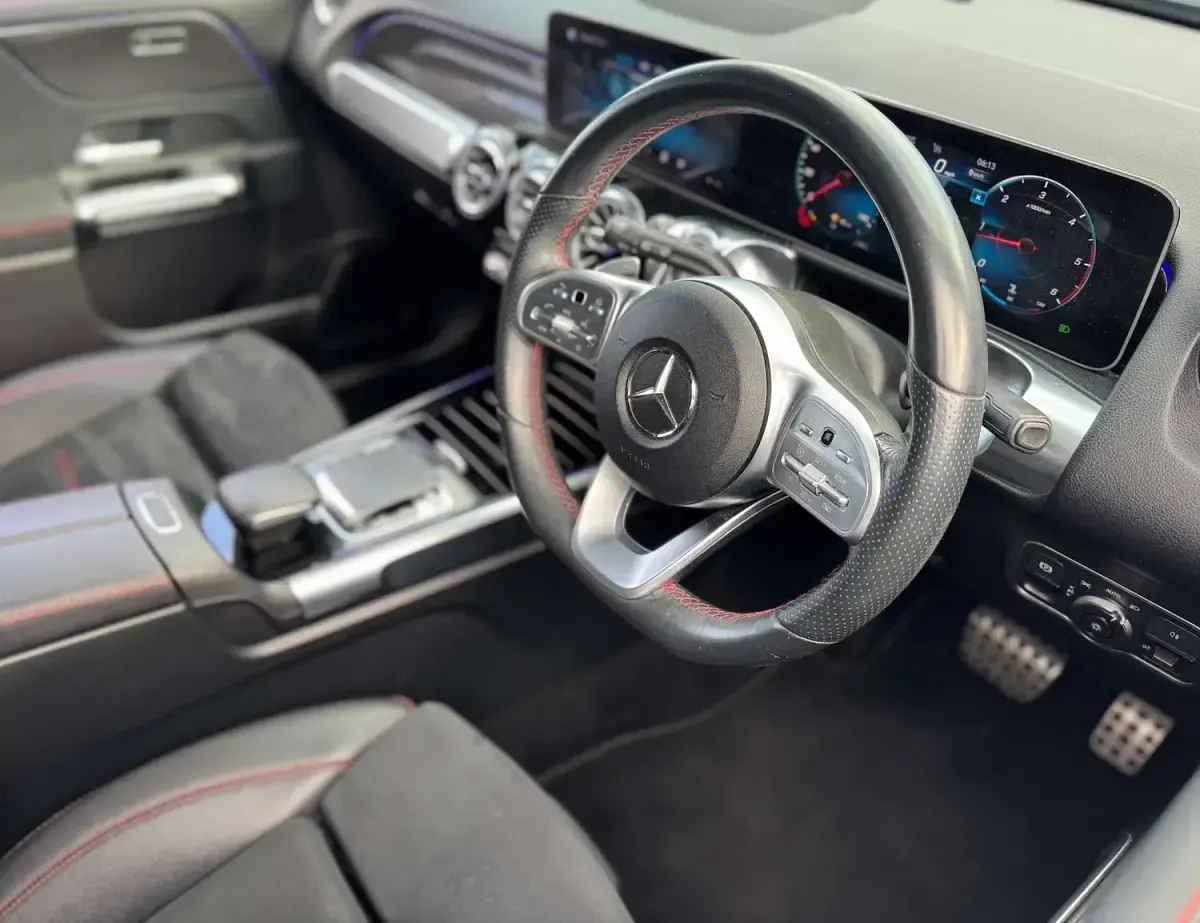 Used Mercedes GLB220 AMG Line Premium 190 HP (139 kW) 2020 Black SUV