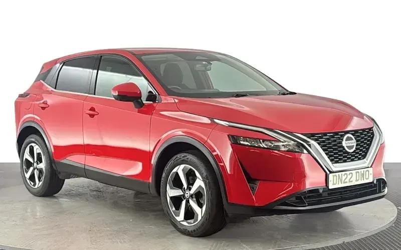 Used Nissan Qashqai N-Connecta 158 HP (116 kW) 2022 Red SUV