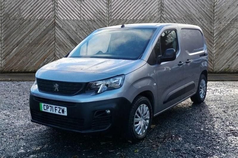 Used Peugeot E-Partner Premium 100 kW (136 HP) 2022 Grey MPV