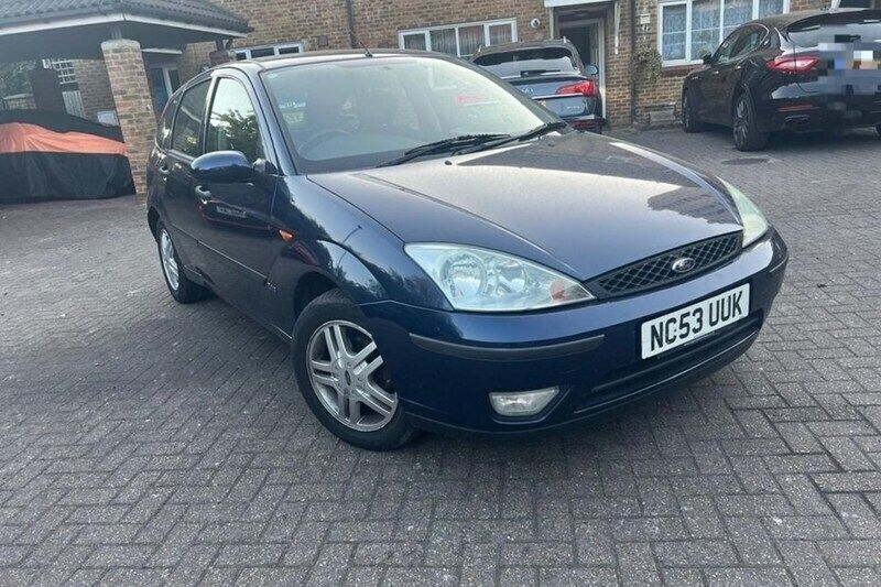 Blue Used 2004 Ford Focus Zetec Hatchback | £795 (Fair price) - Image 1/1