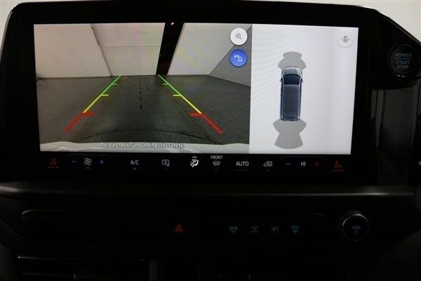 Image 2/4