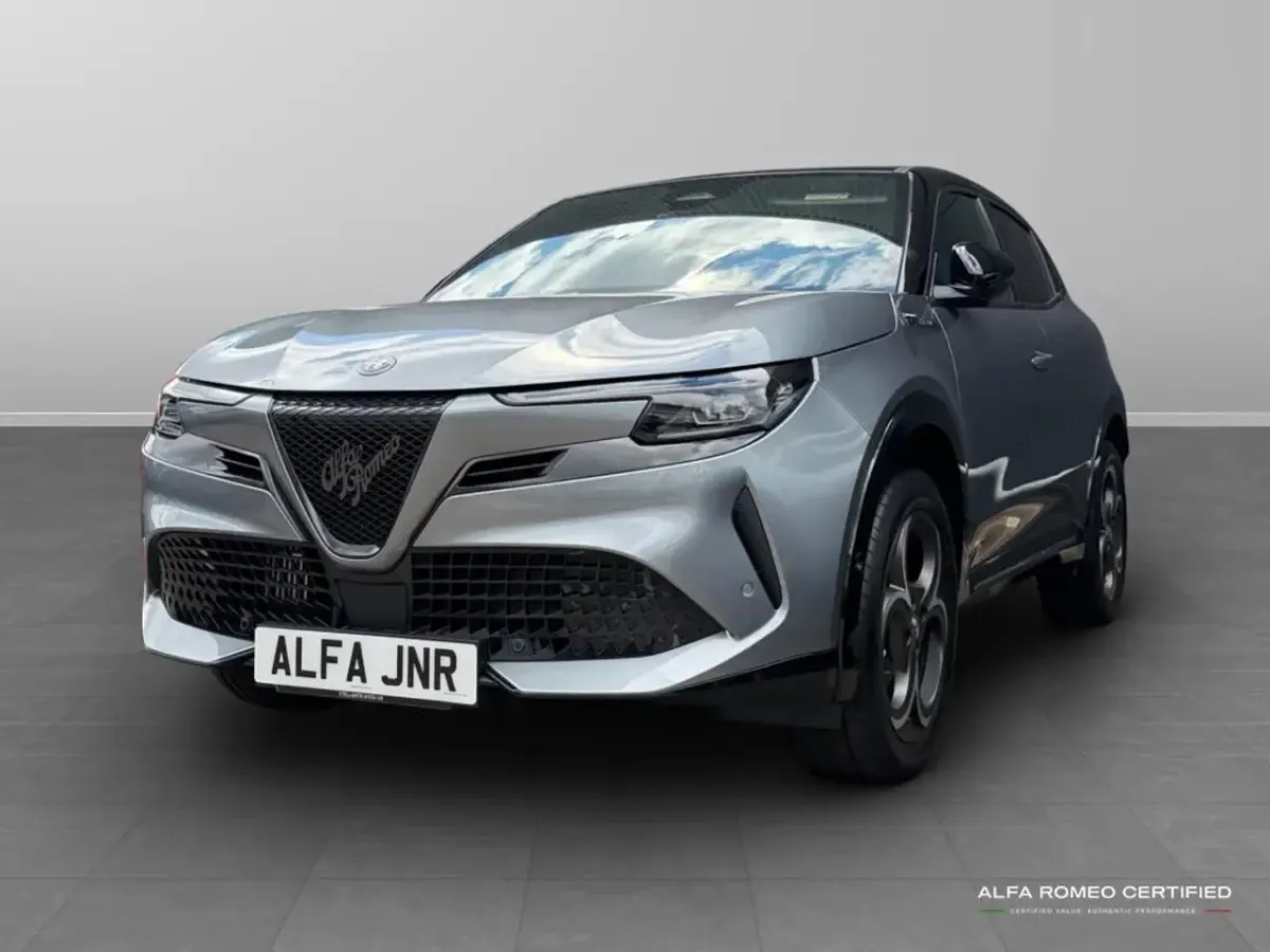 New Alfa Romeo Junior 134 HP (98 kW) 2026 Grey SUV