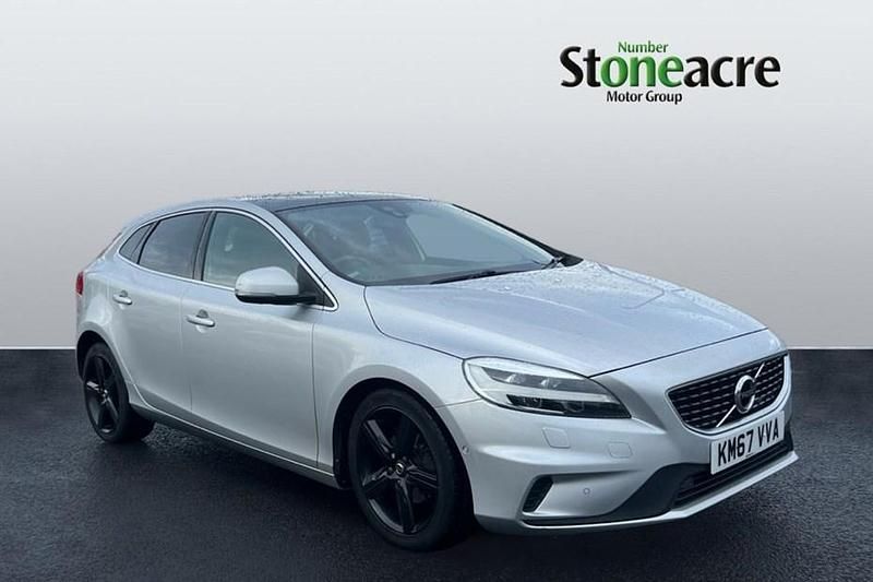 Silver Used 2017 Volvo V40 R-Design Hatchback | £9,995 (Fair price) - Image 1/1