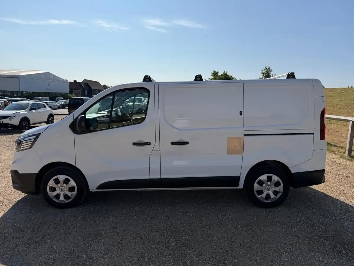 Used Renault Trafic Business 2023 White