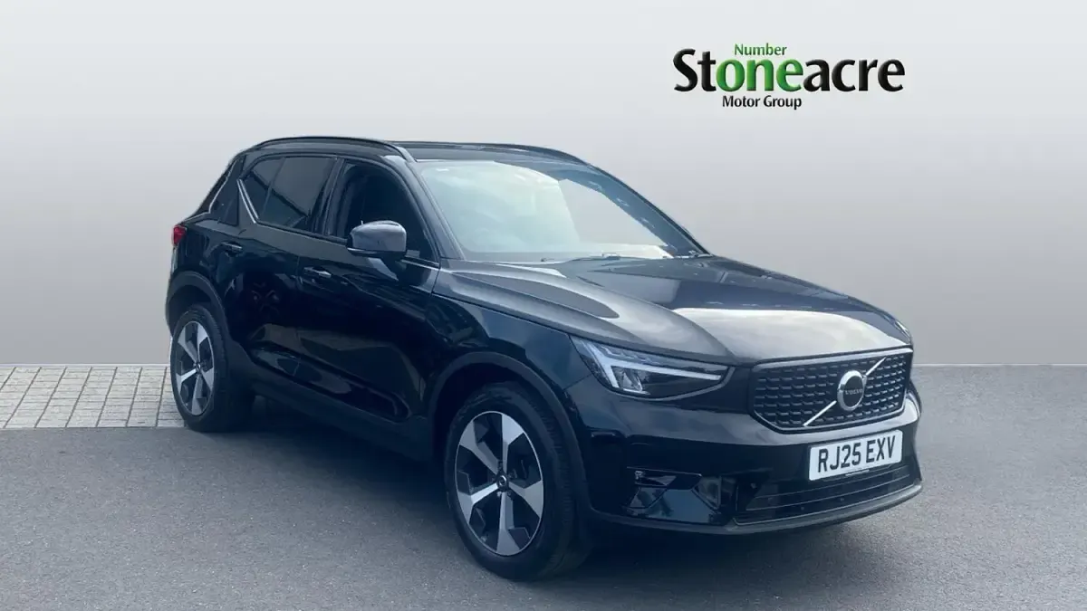 Used Volvo XC40 Plus 197 HP (144 kW) 2025 SUV