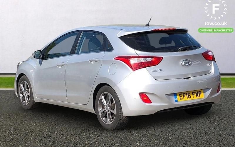 Used Hyundai i30 SE 120 HP (88 kW) 2016 Silver Hatchback