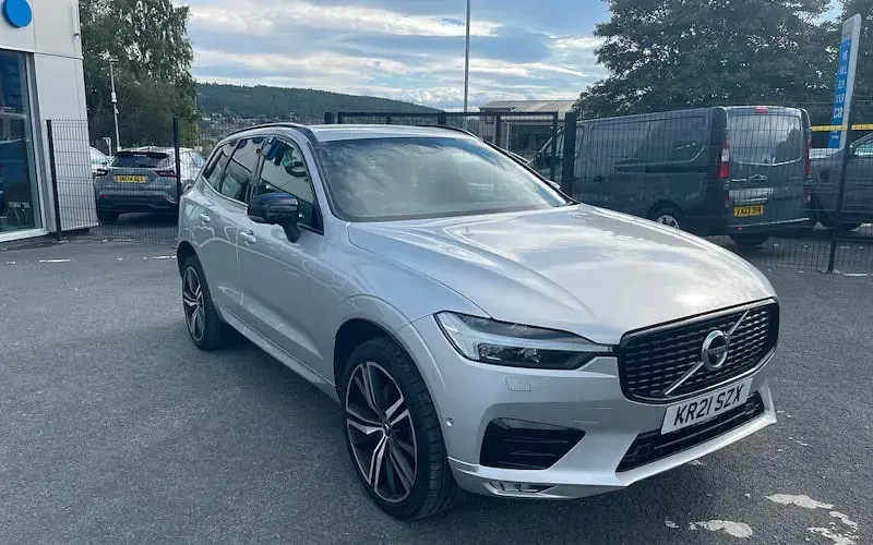 Used Volvo XC60 R-Design Pro 197 HP (144 kW) 2021 Silver SUV