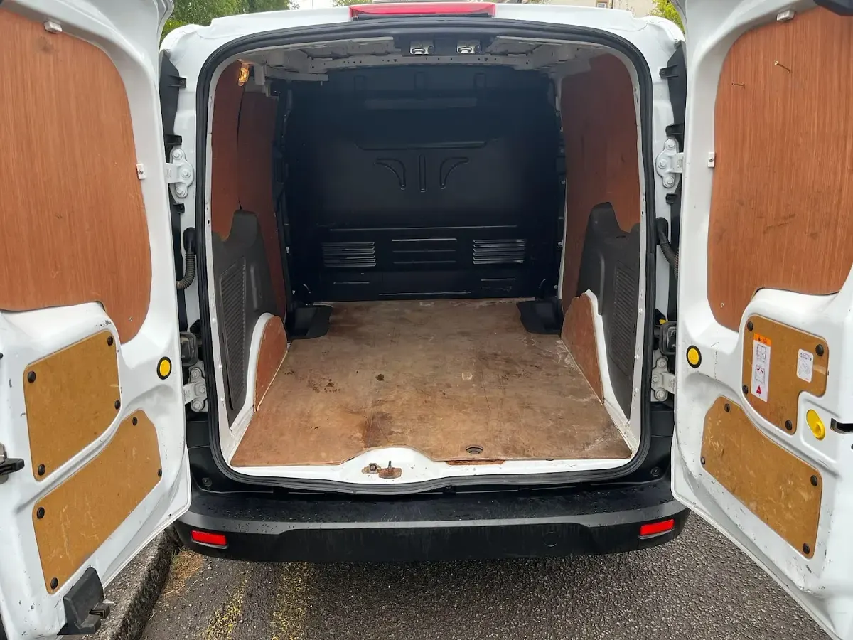 Used Ford Transit Connect 75 HP (55 kW) 2021 White MPV