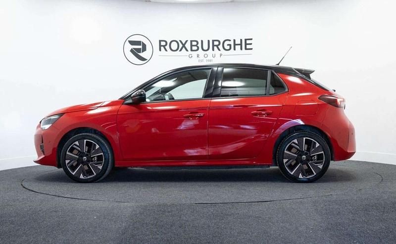 Used Vauxhall Corsa-e Edition 100 kW (136 HP) 2022 Red Hatchback