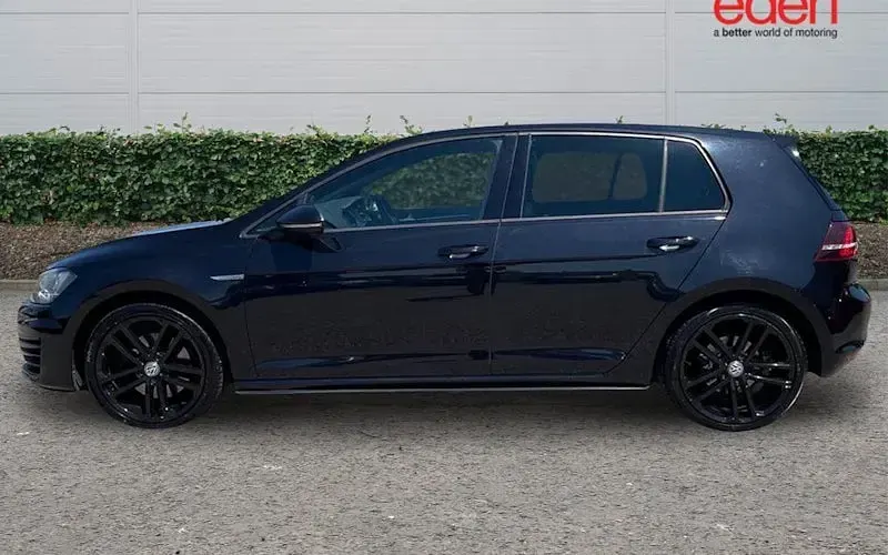 Used VW Golf VII GTD 184 HP (135 kW) 2015 Black Hatchback