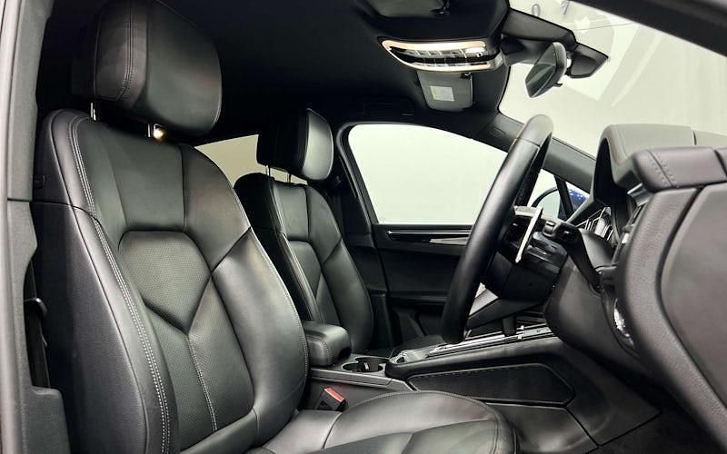 Used Porsche Macan S 379 HP (278 kW) 2025 SUV