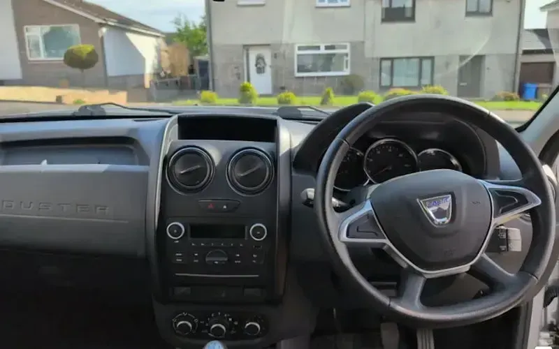 Second-hand Dacia Duster 114 CP (83 kW) 2018 Argintiu SUV